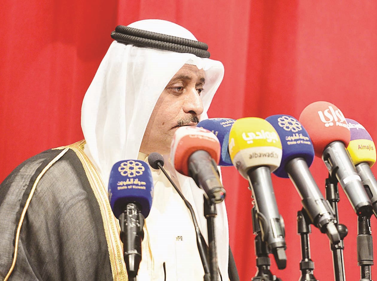 بدر الدويش ملقياً كلمته