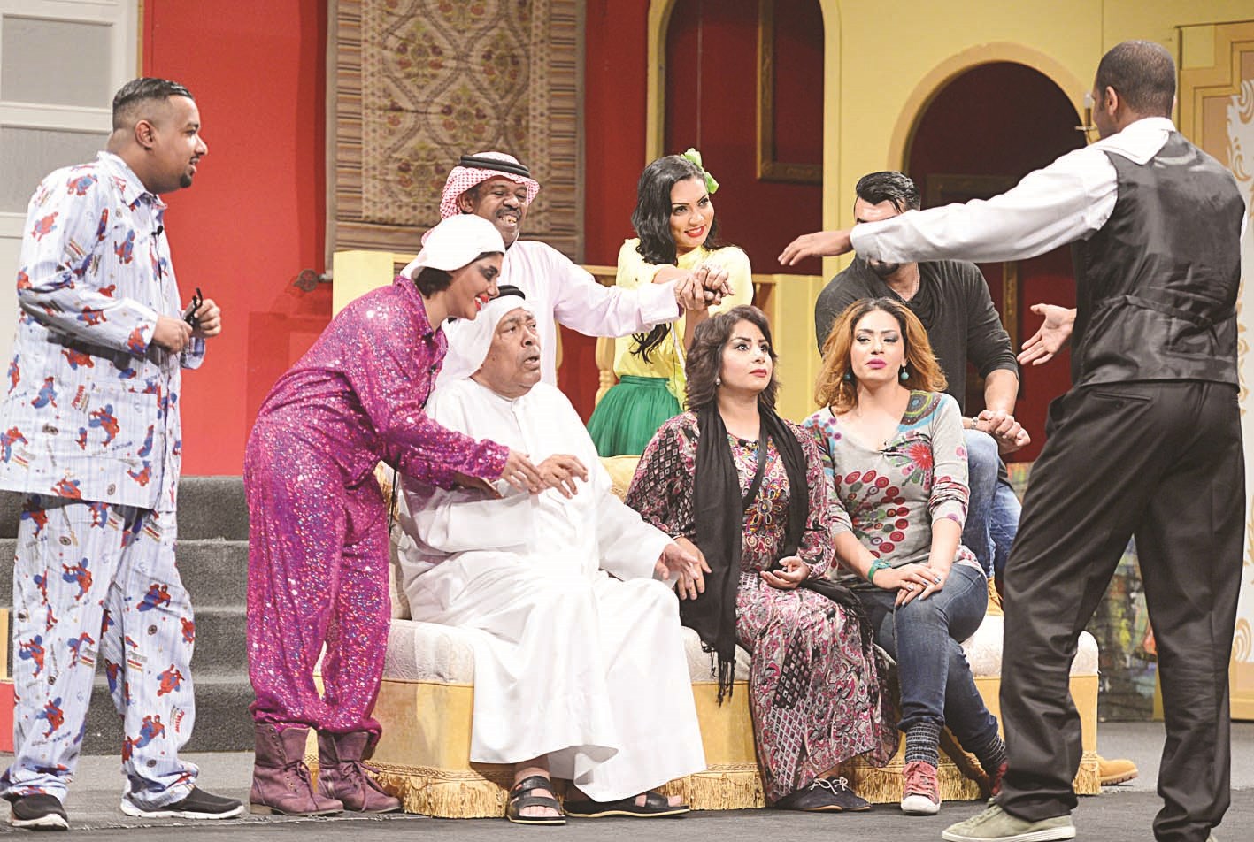 مشهد من مسرحية «الطمبور»