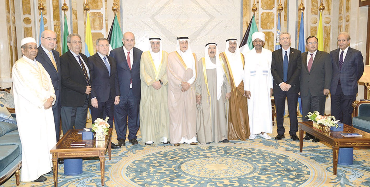 u0635u0627u062du0628 u0627u0644u0633u0645u0648 u0645u062au0648u0633u0637u0627u064b u0623u0639u0636u0627u0621 u0627u0644u0645u062cu0644u0633