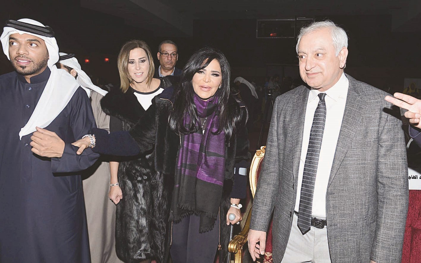 الوزير بدر العيسى وأحلام (تصوير موسى عياش)