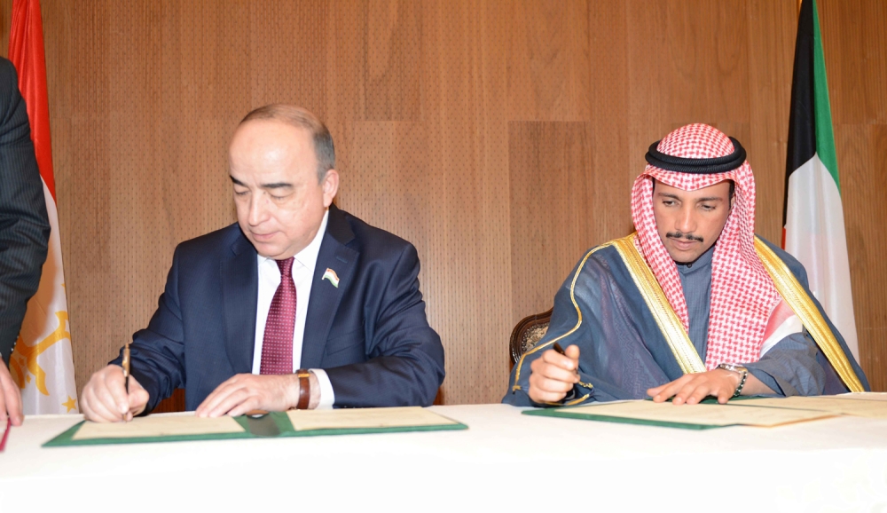 u0627u0644u063au0627u0646u0645 u0648u0646u0638u064au0631u0647 u0627u0644u0637u0627u062cu064au0643u064a u064au0648u0642u0639u0627u0646 u0627u0644u0627u062au0641u0627u0642u064au0629