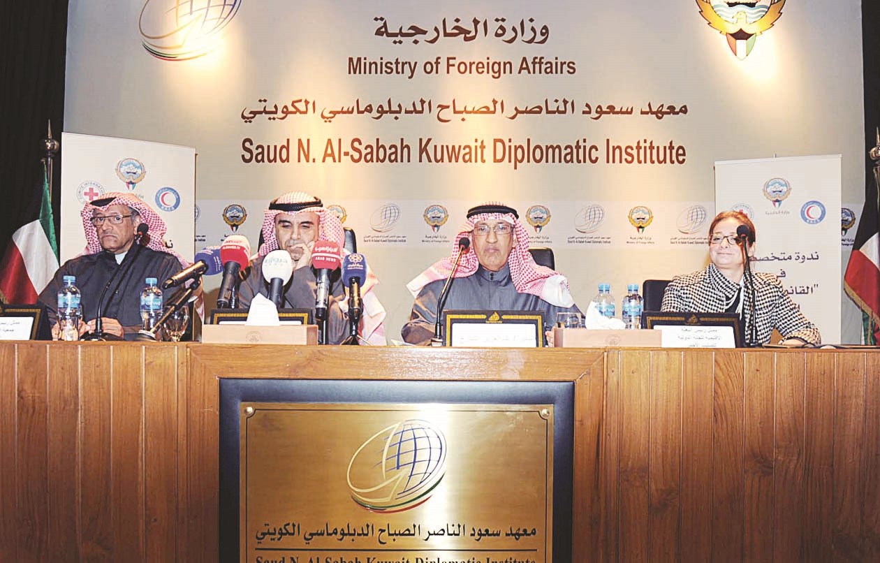 u0627u0644u0634u0627u0631u062e u0648u0627u0644u0635u0628u064au062d u0648u0646u0627u0626u0628 u0631u0626u064au0633 u00abu0627u0644u0647u0644u0627u0644 u0627u0644u0623u062du0645u0631u00bb u0623u0646u0648u0631 u0627u0644u062du0633u0627u0648u064a u0648u0646u0627u0626u0628 u0627u0644u0645u0641u0648u0636 u0627u0644u0625u0642u0644u064au0645u064a u0644u0644u0635u0644u064au0628 u0627u0644u0623u062du0645u0631 u0631u0627u0646u064au0627 u0645u0634u0644u0628  (u062au0635u0648u064au0631 u0637u0627u0631u0642 u0639u0632u0627u0644u062fu064au0646)