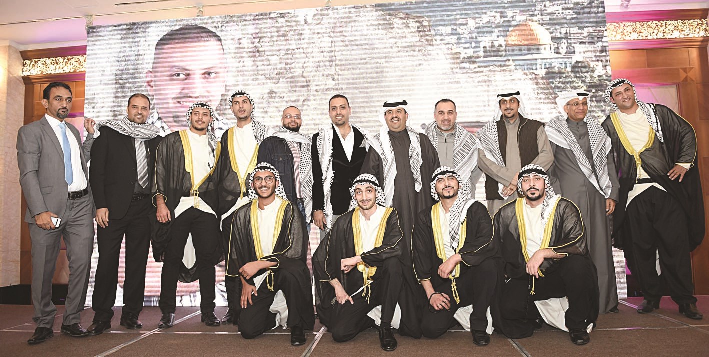 دعيج الخليفة وماهر العتيلي وحضور حفل الإطلاق  (تصوير جاسم بارون)