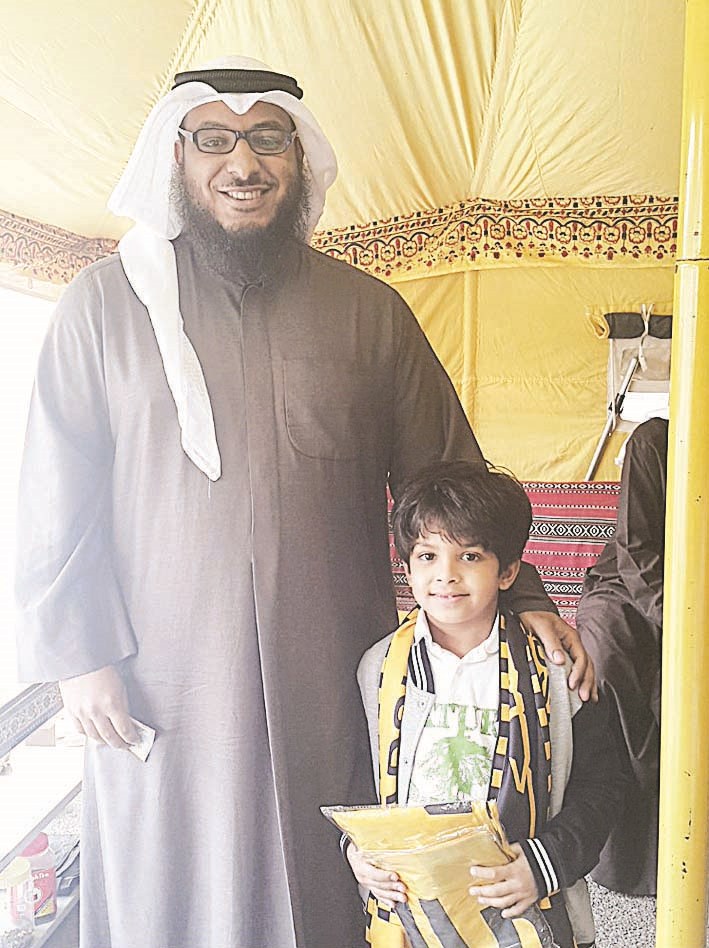 u0642u062fu0633u0627u0648u064a u0645u0639 u0627u0628u0646u0647