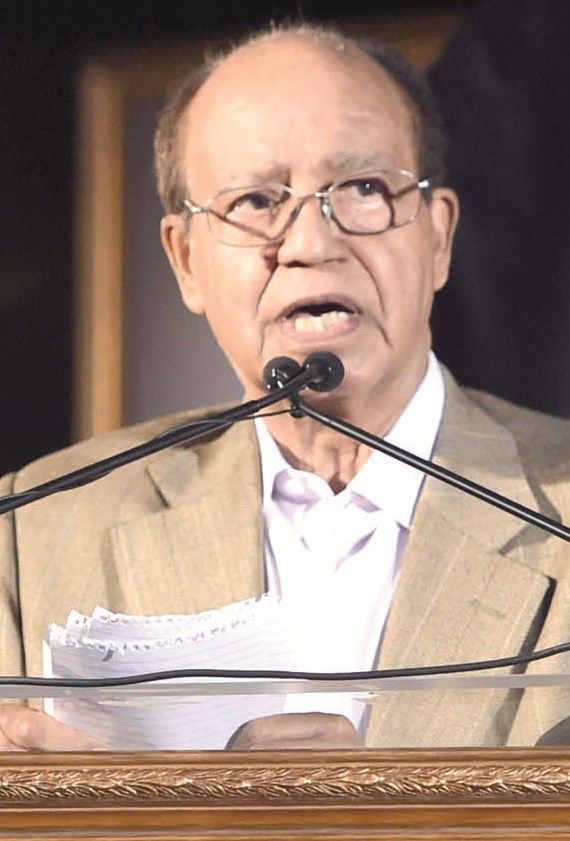 ... والنائب السابق عبدالله النيباري