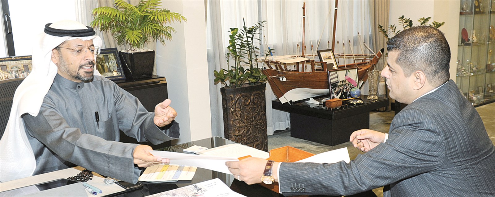 u062du0645u0627u062fu0629 u0645u062au062du062fu062bu0627u064b u0644u0644u0632u0645u064au0644 u0631u0636u0627 u0627u0644u0633u0646u0627u0631u064a b(u062au0635u0648u064au0631 u0637u0627u0631u0642 u0639u0632u0627u0644u062fu064au0646)