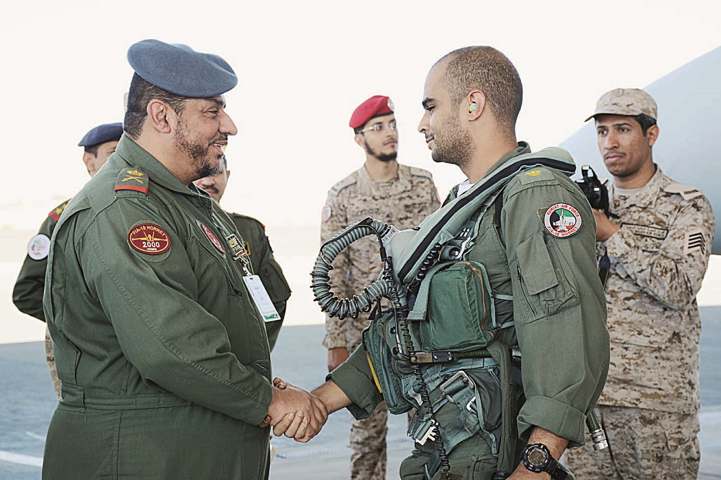 الفودري لدى وصوله إلى قاعدة القوات الكويتية