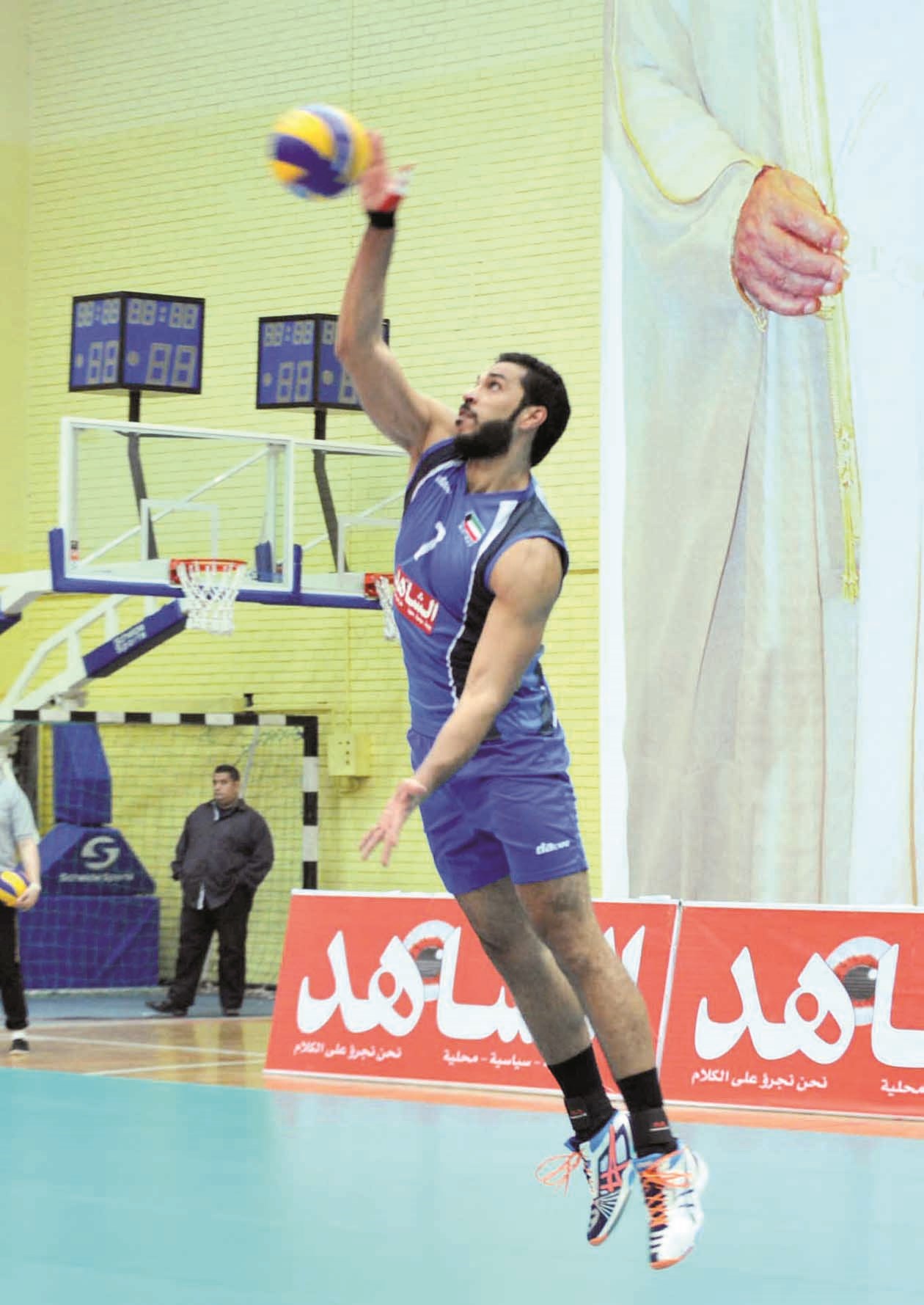 u0639u0627u0645u0631 u0627u0644u0633u0644u064au0645 u0639u0627u062f u0625u0644u0649 u0627u0644u0642u0627u062fu0633u064au0629 u0645u062cu062fu0651u062fu0627u064b