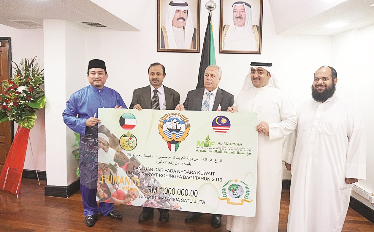 u0627u0644u0633u0641u064au0631 u0627u0644u0639u0633u0639u0648u0633u064a u064au0633u0644u0651u0645 u0627u0644u062au0628u0631u0639u0627u062a