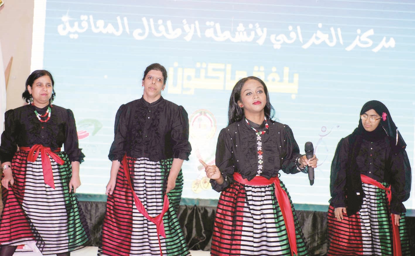 فقرة فنية (تصوير نايف العقلة)