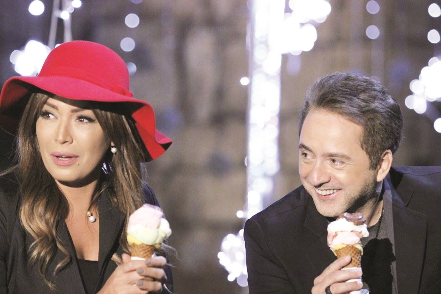 u0623u062bu0646u0627u0621 u0627u0644u062au0635u0648u064au0631 u0645u0639 u0623u0645u0644 u0628u0648 u0634u0648u0634u0629