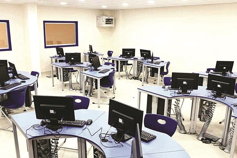 u062au0648u0631u064au062f u0627u0644u0634u0628u0643u0627u062a u0627u0644u062du0627u0633u0648u0628u064au0629 u0625u0644u0649 u0627u0644u0645u062fu0627u0631u0633 u0644u062au0637u0628u064au0642 u0627u0644u062au0639u0644u064au0645 u0627u0644u0625u0644u0643u062au0631u0648u0646u064a