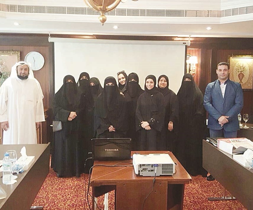 u0628u0648u063au064au062b u0645u0639 u0627u0644u0645u0634u0627u0631u0643u0627u062a u0627u0644u0643u0648u064au062au064au0627u062a u062eu0644u0627u0644 u0641u0639u0627u0644u064au0627u062a u0627u0644u0628u0631u0646u0627u0645u062c u0627u0644u062au062fu0631u064au0628u064a u0641u064a u062fu0628u064a