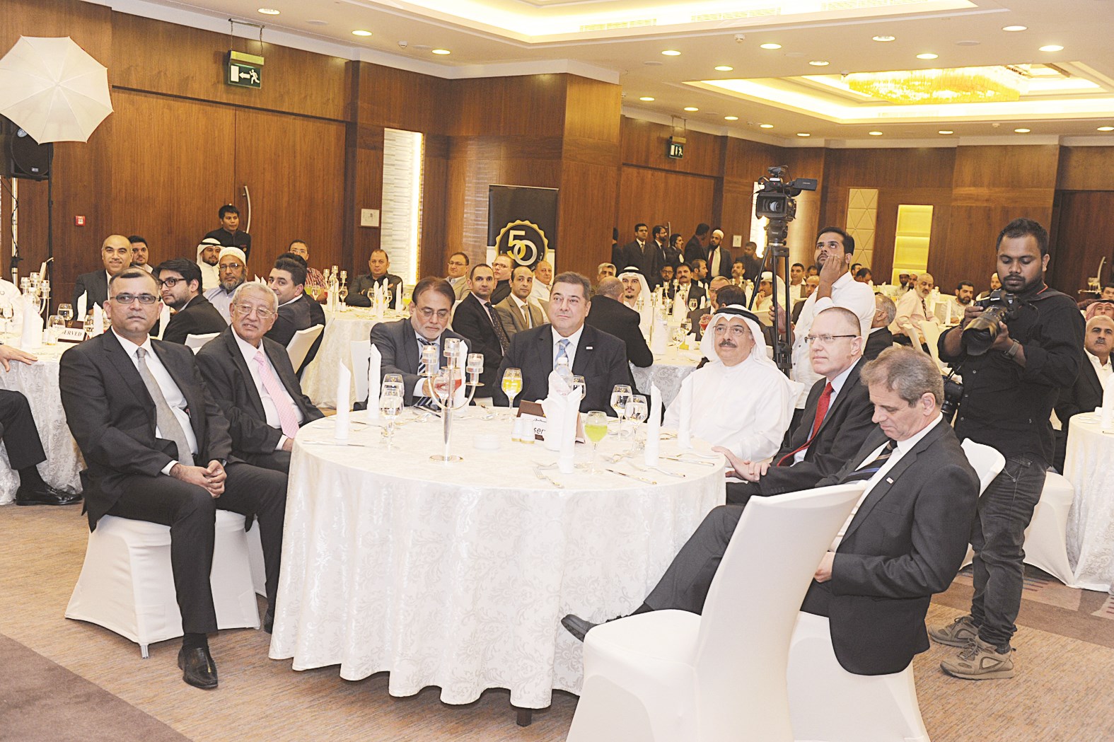 كبار الحضور خلال الاحتفالية