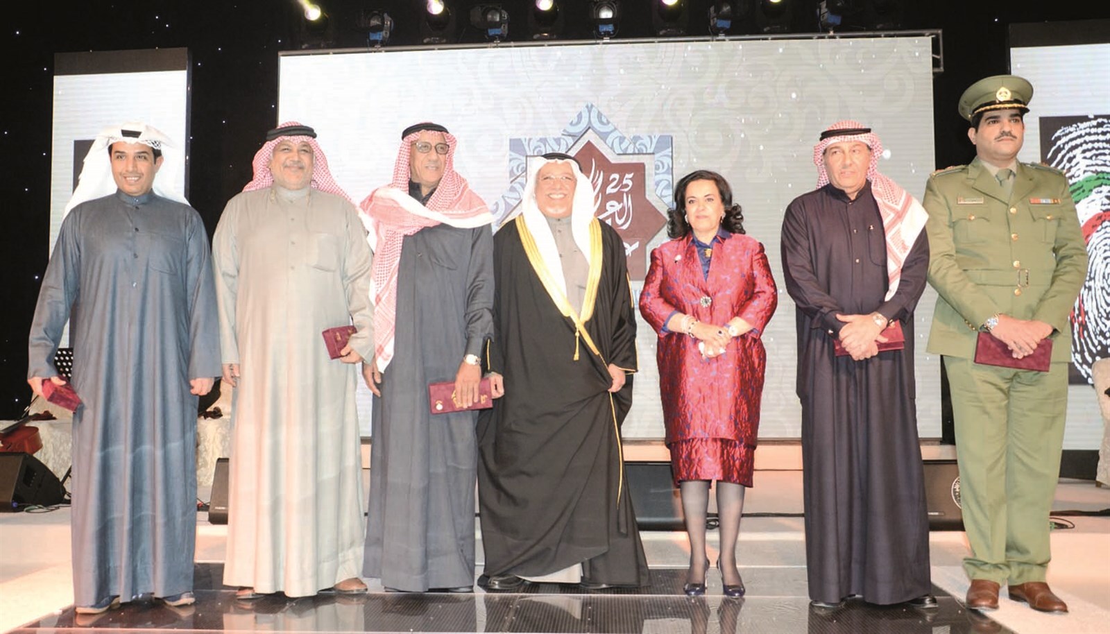 تكريم الحرس الوطني والإطفاء