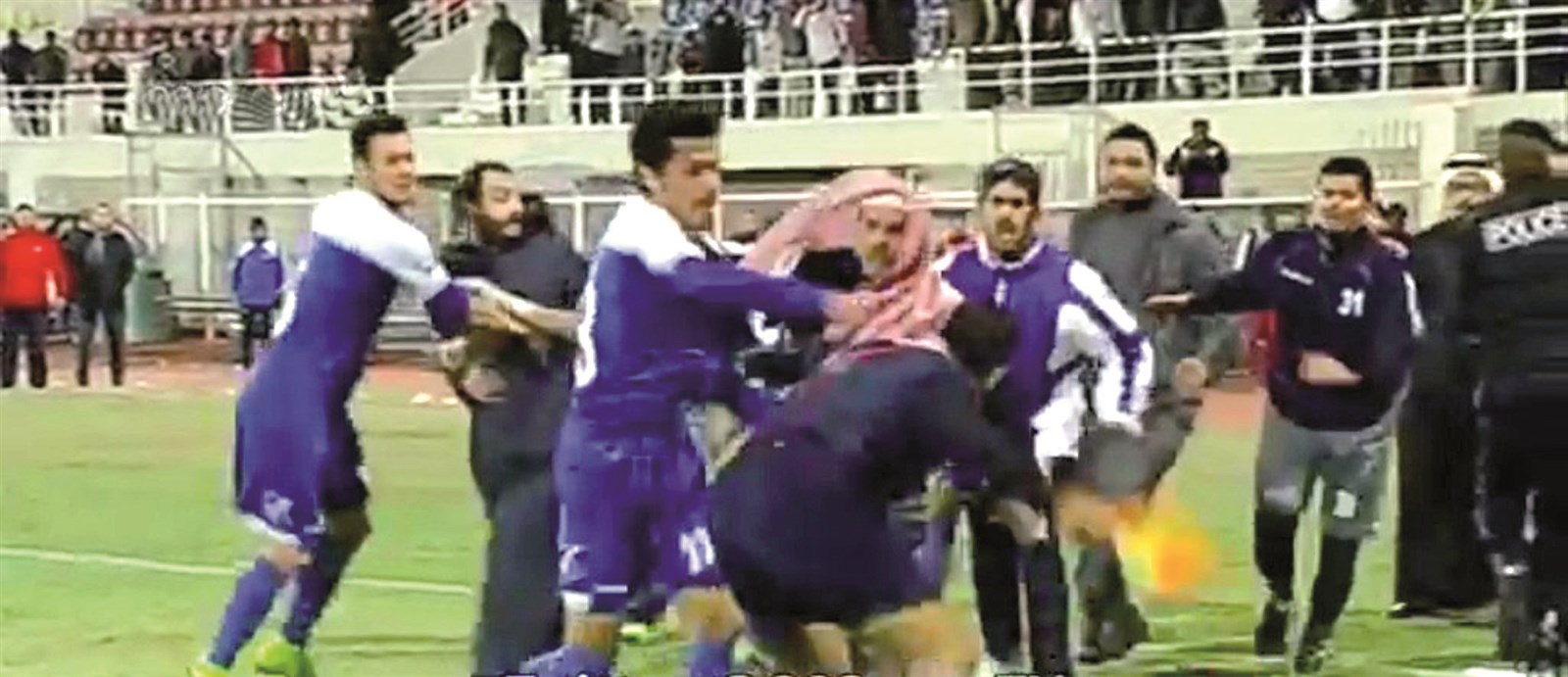 جانب من «هوشة» ملعب مبارك العيار