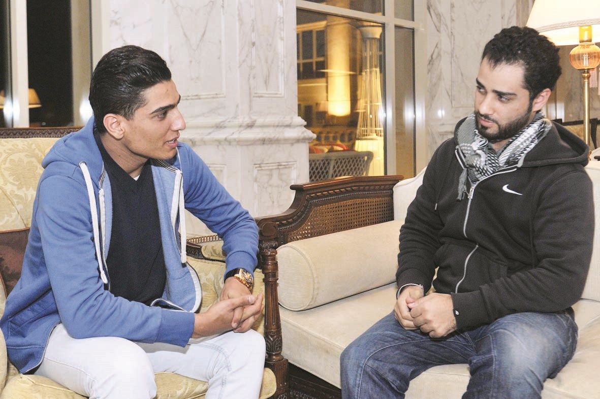 متحدثاً إلى الزميل علاء محمود