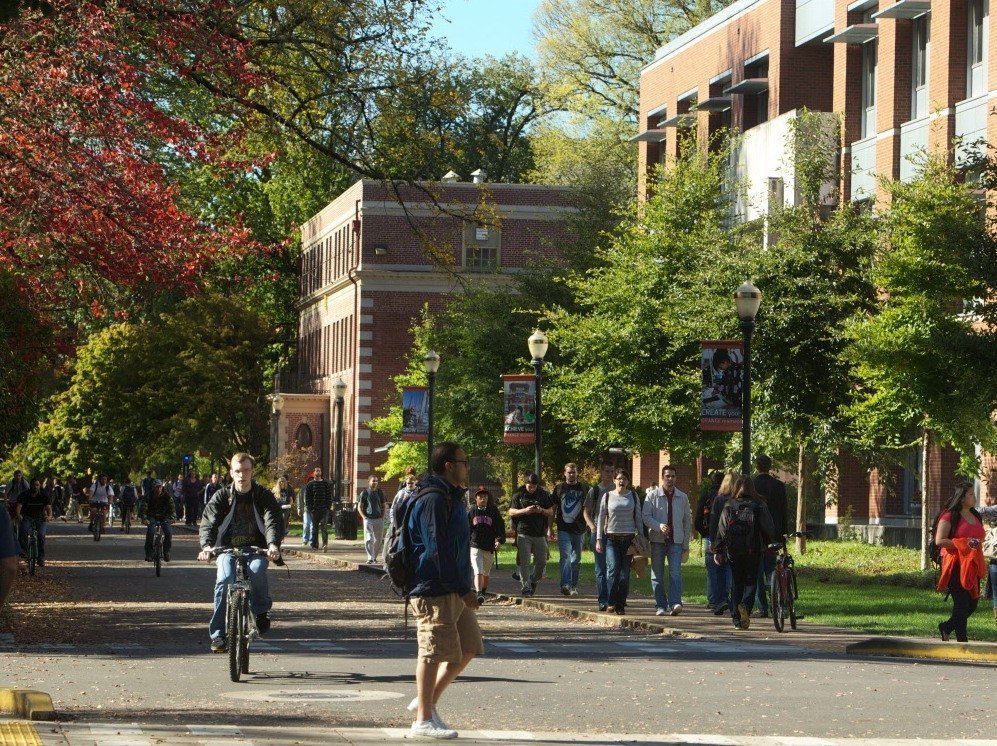 u0637u0644u0628u0629 u062fu0627u062eu0644 u062du0631u0645 u062cu0627u0645u0639u0629 u0627u0648u0631u064au063au0648u0646