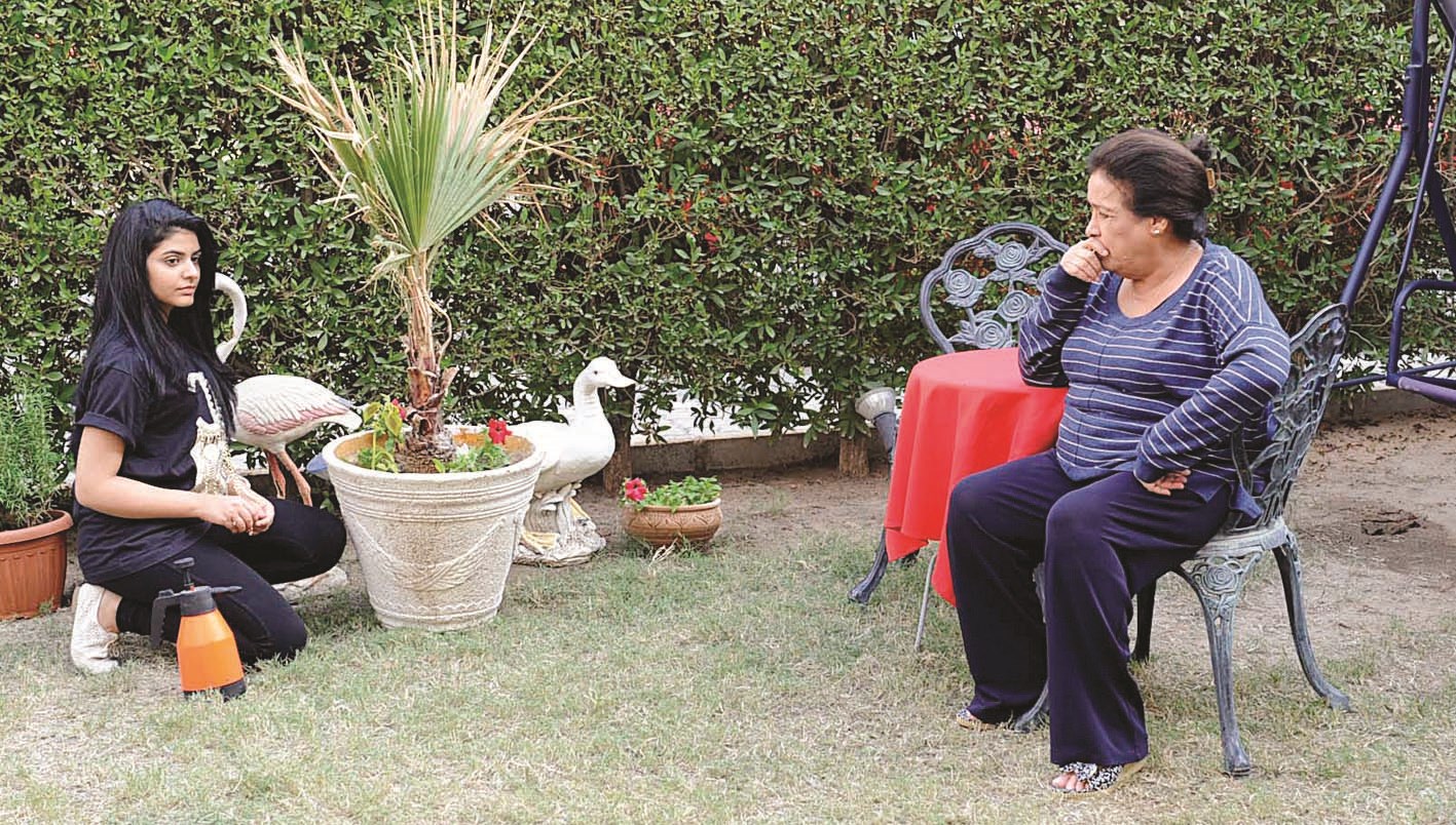 حياة الفهد في كواليس مسلسل «الجدة لولوة»   (تصوير نايف العقلة)