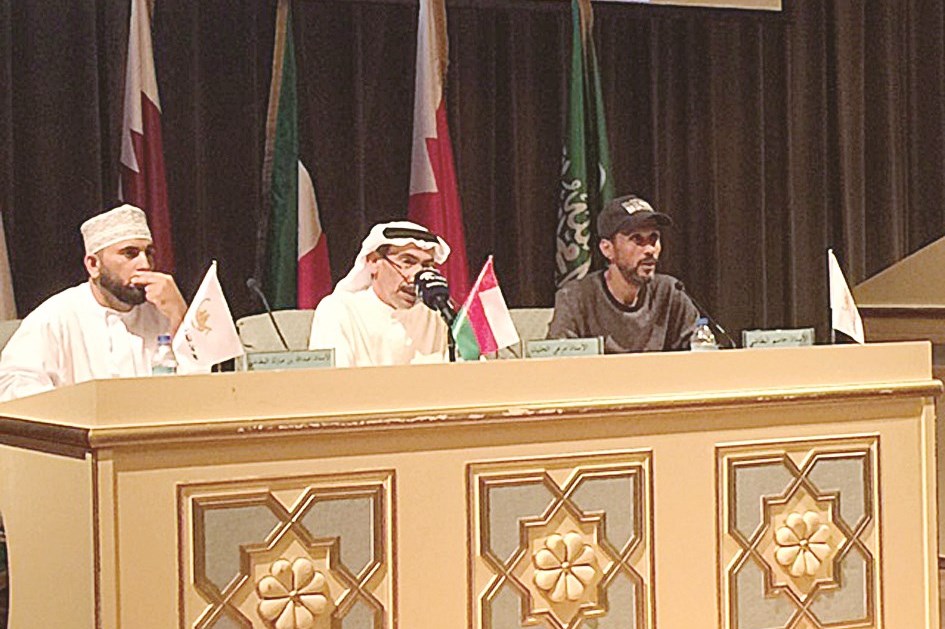 u062cu0627u0646u0628 u0645u0646 u0627u0644u0646u062fu0648u0629 u0627u0644u062au0637u0628u064au0642u064au0629