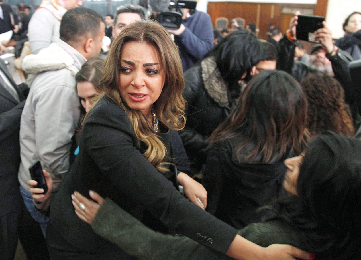 u0645u0631u0648u0629 u062eu0637u064au0628u0629 u0645u062du0645u062f u0641u0647u0645u064a u0641u064a u0627u0644u0645u062du0643u0645u0629 u0623u0645u0633 u0648u0641u064a u0627u0644u0625u0637u0627u0631 u0635u0648u0631u0629 u0623u0631u0634u064au0641u064au0629 u0644u0641u0647u0645u064a (u0625u0644u0649 u0627u0644u064au0645u064au0646) u0648u0628u0627u0647u0631 u0645u062du0645u062f  (u0631u0648u064au062au0631u0632u060c u0627 u0628)