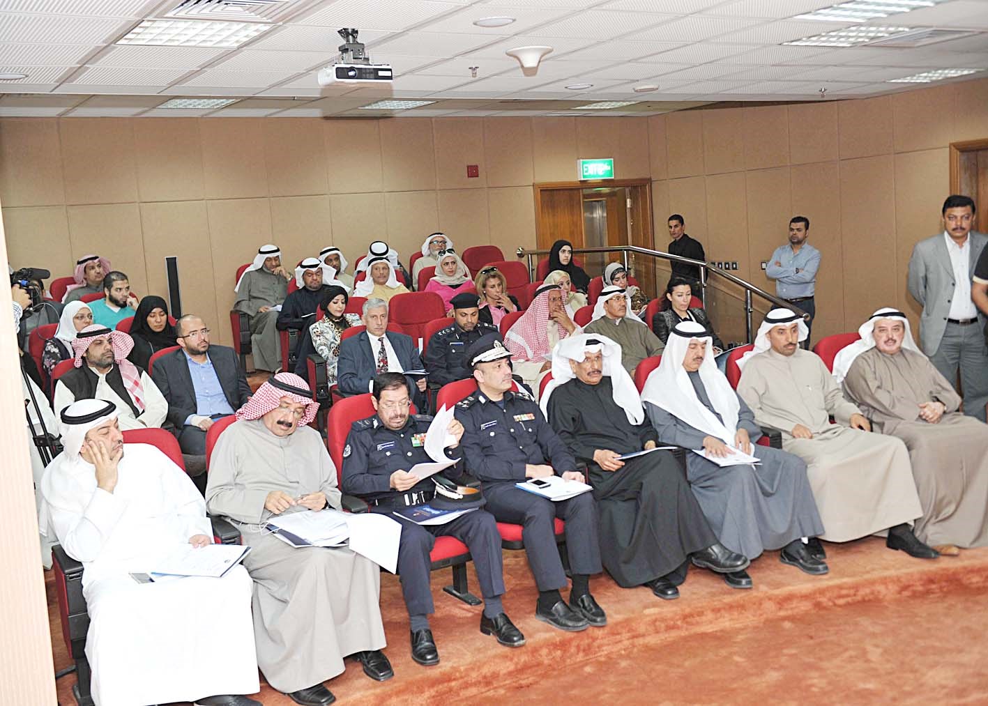 جانب من المشاركين في الملتقى (تصوير سعد هنداوي)