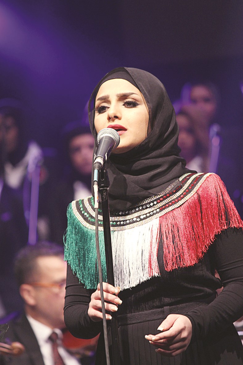 أمل حسين أطربت الحاضرين