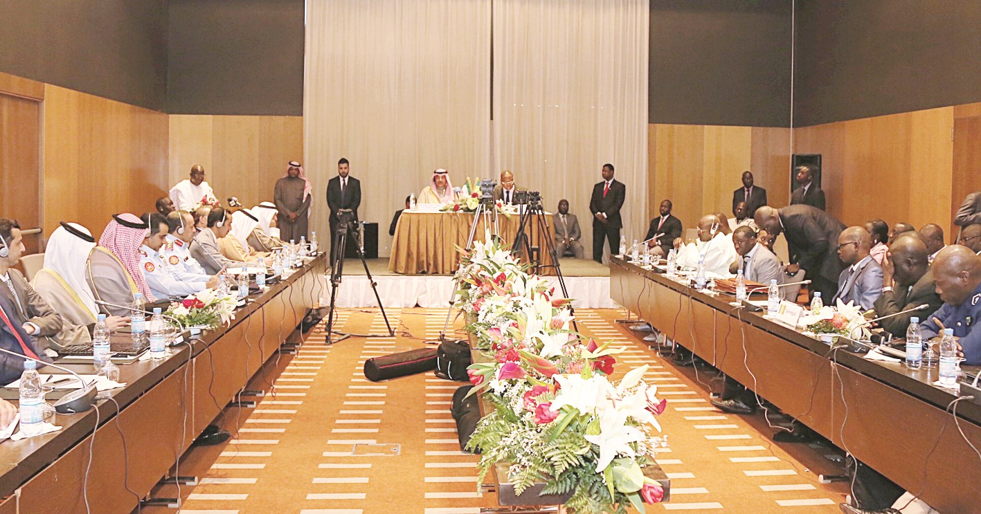 جانب من اجتماع الدورة الثانية للجنة العليا المشتركة