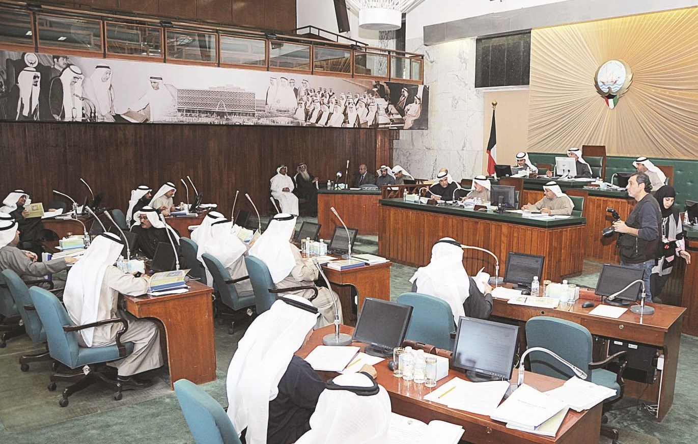 u062cu0627u0646u0628 u0645u0646 u062cu0644u0633u0629 u0627u0644u0645u062cu0644u0633 u0627u0644u0628u0644u062fu064a u0623u0645u0633             (u062au0635u0648u064au0631 u0632u0643u0631u064au0627 u0639u0637u064au0629)