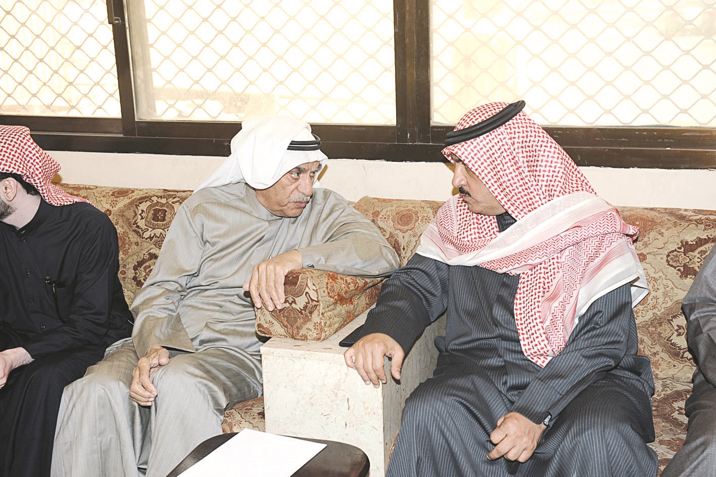 u0645u0633u0644u0645 u0627u0644u0628u0631u0627u0643 u0645u0646u0635u062au0627u064b u0625u0644u0649 u0627u0644u0633u0639u062fu0648u0646 u0628u0639u062f u0635u062fu0648u0631 u0627u0644u062du0643u0645 u0628u062du0642u0647 (u062au0635u0648u064au0631 u062cu0644u0627u0644 u0645u0639u0648u0636)