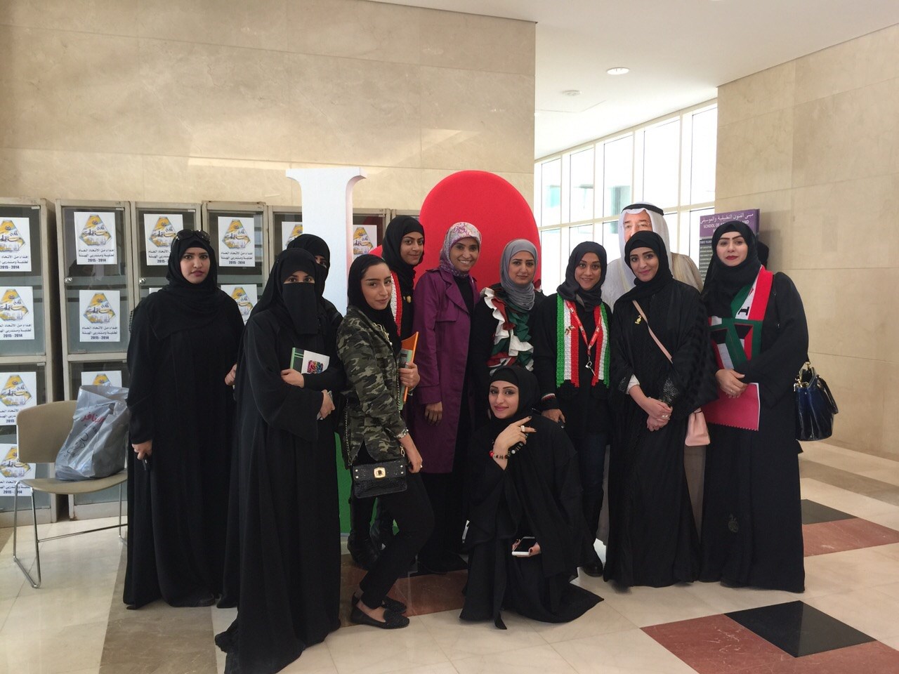 مشاركات في الاحتفال