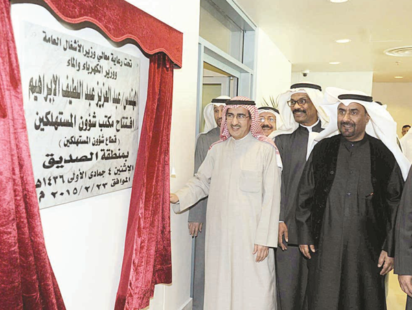 u0625u0632u0627u062du0629 u0627u0644u0633u062au0627u0631 u0639u0646 u0627u0644u0644u0648u062du0629 u0627u0644u062au0630u0643u0627u0631u064au0629 (u062au0635u0648u064au0631 u0632u0643u0631u064au0627 u0639u0637u064au0629)