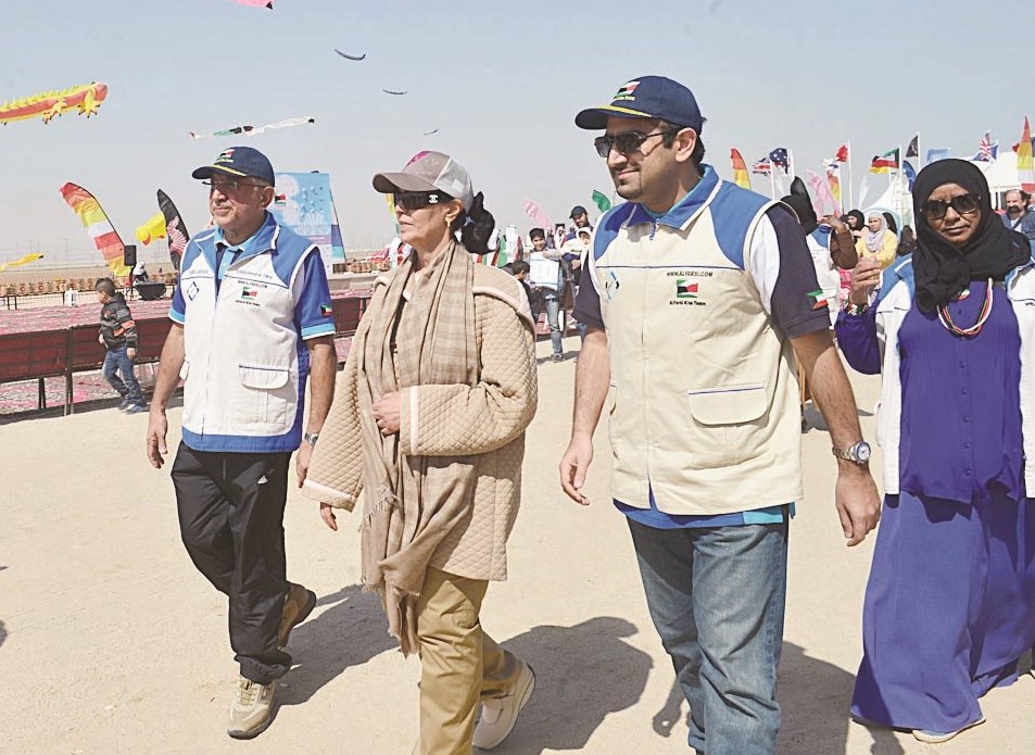 u0623u0645u062bu0627u0644 u0627u0644u0623u062du0645u062f u0648u0639u062fu062f u0645u0646 u0627u0644u0645u0646u0638u0645u064au0646 u064au062au0627u0628u0639u0648u0646 u0627u0644u0639u0631u0648u0636