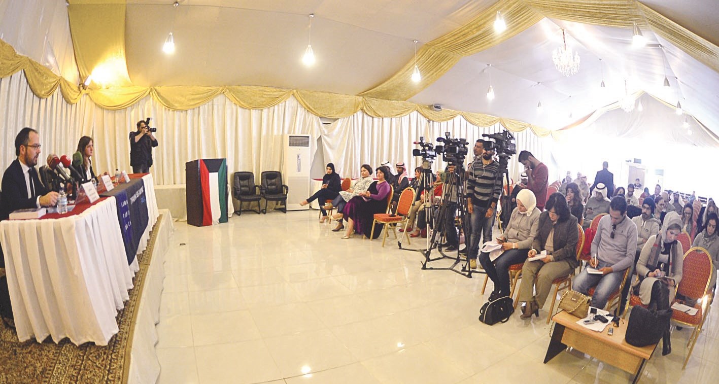 u0627u0644u0645u062au062du062fu062bu0648u0646 u0641u064a u0627u0644u0645u0624u062au0645u0631 u0648u0627u0644u062du0636u0648u0631 (u062au0635u0648u064au0631 u0645u0648u0633u0649 u0639u064au0627u0634)