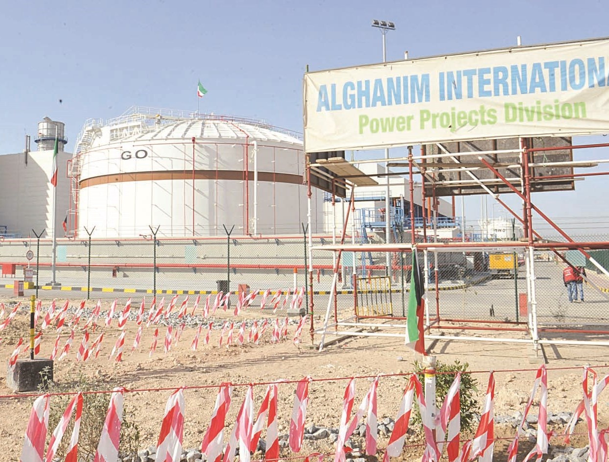 العمل على قدم وساق في مشروع محطة الصبية