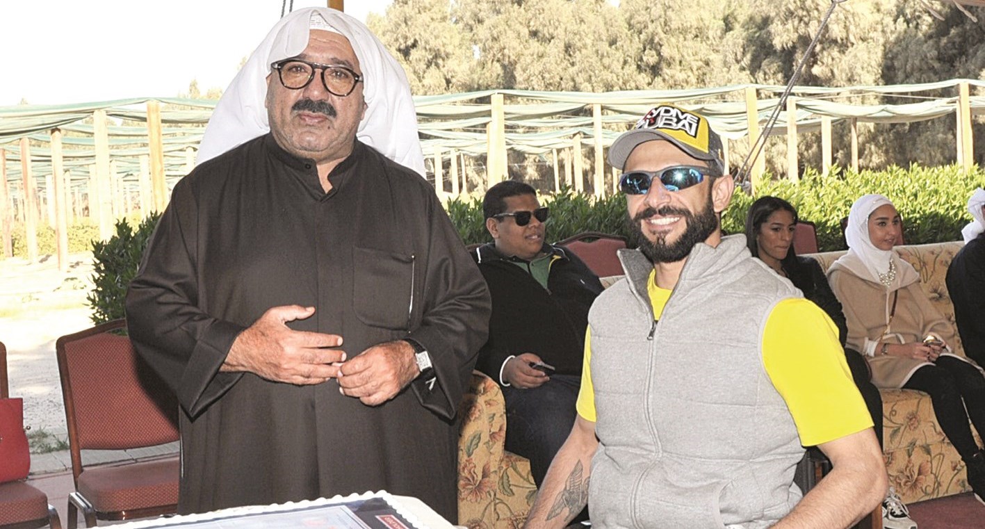 u0646u0627u0635u0631 u0627u0644u0635u0628u0627u062d u0645u0639 u0627u0644u0644u0627u0639u0628 u0623u0633u0627u0645u0629 u0639u0644u064a u0646u062cu0641