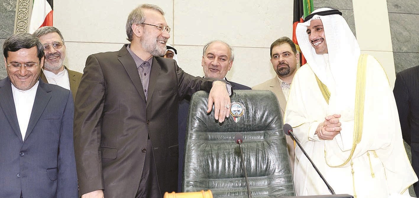 الغانم ولاريجاني على منصة المجلس