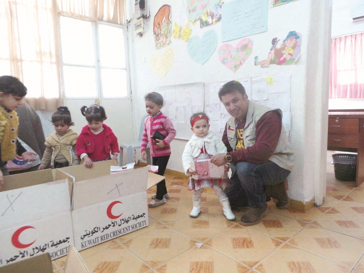 u0627u0644u0647u0644u0627u0644 u0627u0644u0623u062du0645u0631 u064au0642u062fu0645 u0645u0633u0627u0639u062fu0627u062a u0644u0623u0633u0631 u0633u0648u0631u064au0629 u0641u064a u0627u0644u0623u0631u062fu0646