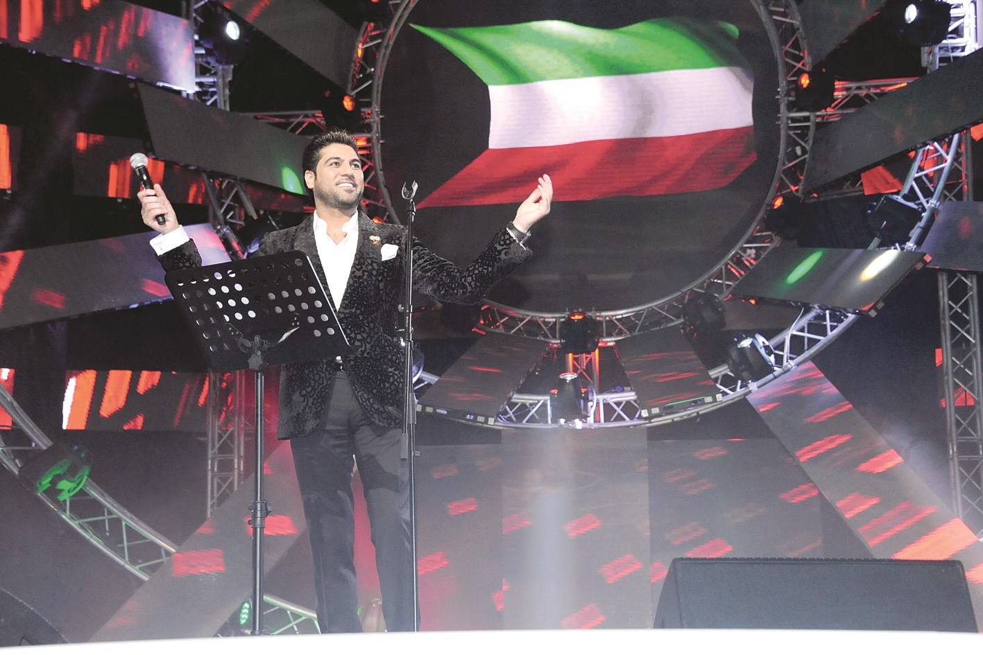 وليد الشامي متفاعلاً مع الحضور