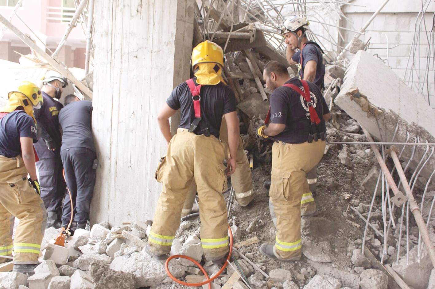 u0625u0637u0641u0627u0626u064au0648u0646 u064au0628u062du062bu0648u0646 u0639u0646 u0636u062du0627u064au0627 u062au062du062a u0627u0644u0623u0646u0642u0627u0636