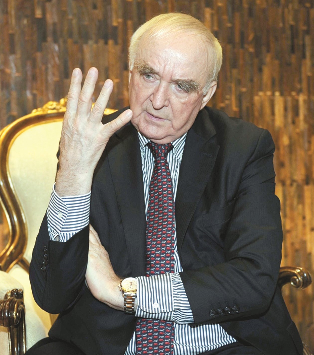 u00abu0646u062du062au0644 u0627u0644u0645u0631u062au0628u0629 u0627u0644u0631u0627u0628u0639u0629u00bb       (u062au0635u0648u064au0631 u0637u0627u0631u0642 u0639u0632 u0627u0644u062fu064au0646)