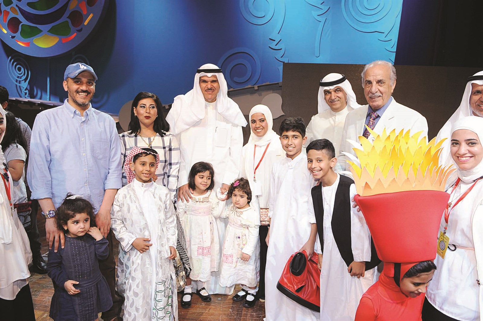 u0633u0644u0645u0627u0646 u0627u0644u062du0645u0648u062f u0645u062au0648u0633u0637u0627u064b u0645u062du0645u062f u0627u0644u0633u0646u0639u0648u0633u064a u0648u0639u0644u064a u0627u0644u064au0648u062du0629 u0648u0628u0627u0633u0645u0629 u062du0645u0627u062fu0629 u0648u062eu0627u0644u062f u0627u0644u0628u0631u064au0643u064a u0648u0645u062cu0645u0648u0639u0629 u0645u0646 u0627u0644u0623u0637u0641u0627u0644