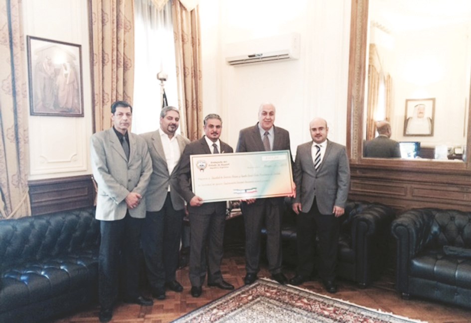 u0627u0644u0633u0641u064au0631 u0627u0644u0645u0637u064au0631u064a u0623u062bu0646u0627u0621 u062au0633u0644u064au0645u0647 u0627u0644u062au0628u0631u0639