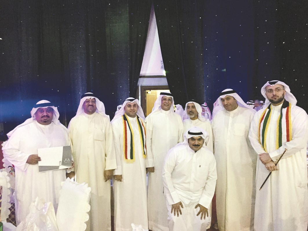 u0627u0644u0633u0641u064au0631 u0627u0644u0645u0637u0648u0637u062d u064au062au0648u0633u0637 u0627u0644u0643u0648u064au062au064au064au0646 u0627u0644u0641u0627u0626u0632u064au0646 u0648u0628u0639u0636 u0627u0644u0645u0634u0627u0631u0643u064au0646