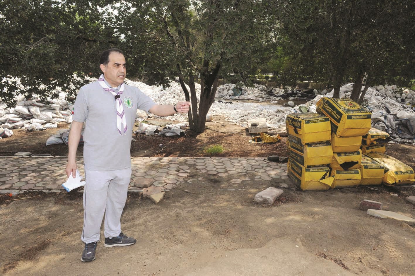 الطريجي يعترض على وضع الحديقة المزري