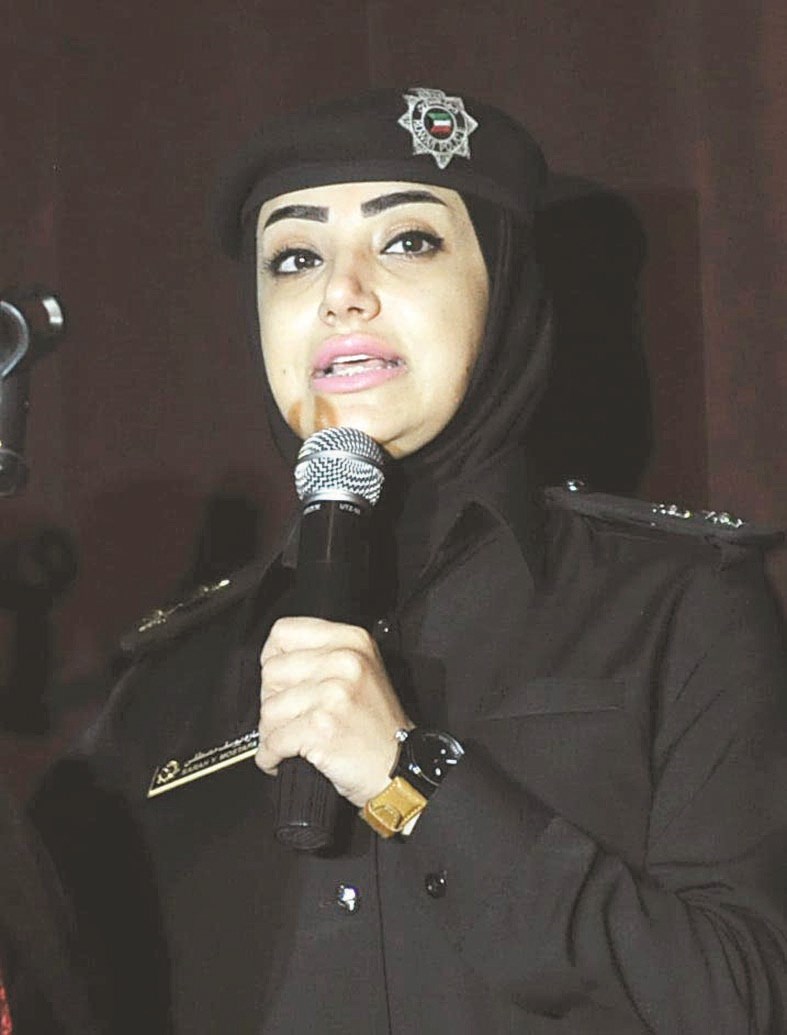 سارة مصطفى تلقي كلمتها