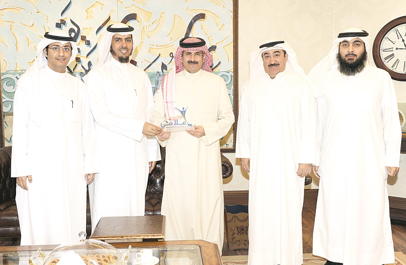 u0623u0639u0636u0627u0621 u0625u062fu0627u0631u0629 u00abu0625u0639u0644u0627u0645u064au00bb u064au0642u062fu0645u0648u0646 u0647u062fu064au0629 u0644u0644u062fu0639u064au062c