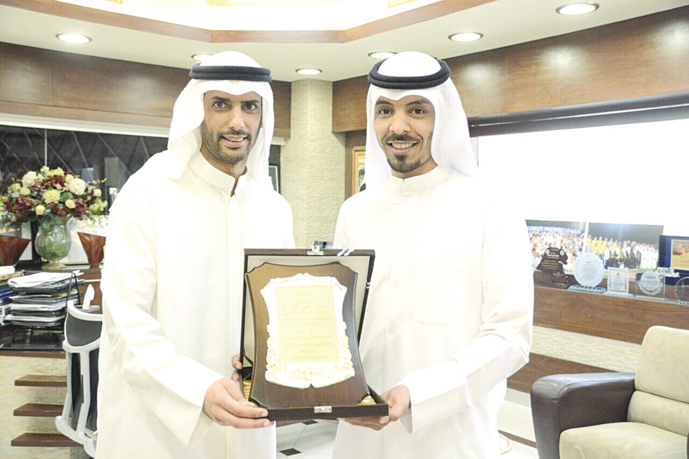 u0639u062cu0628 u0645u0642u062fu0645u0627u064b u0627u0644u062fu0631u0639 u0627u0644u062au0630u0643u0627u0631u064au0629 u0644u062eu0627u0644u062f u0627u0644u063au0627u0646u0645