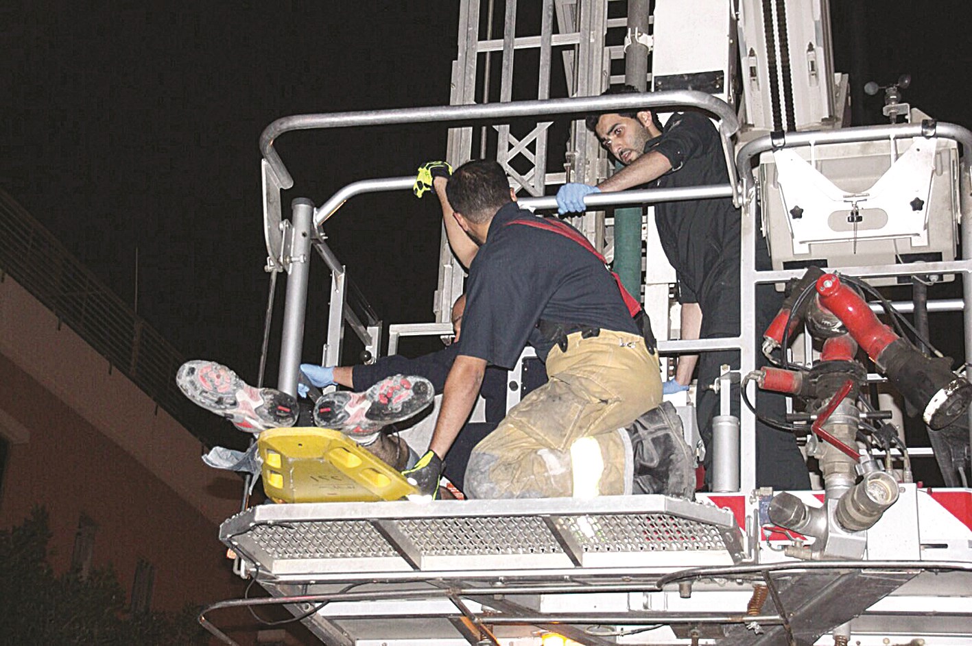 u0625u0637u0641u0627u0626u064au0648u0646 u064au0646u0632u0644u0648u0646 u0627u0644u0639u0627u0645u0644 u0645u0646 u0627u0644u0639u0644u0627u0644u064a