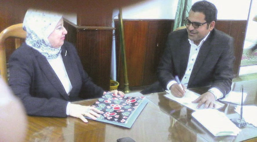 الزميل تامر الدريدي محاوراً الدكتورة وفاء كامل